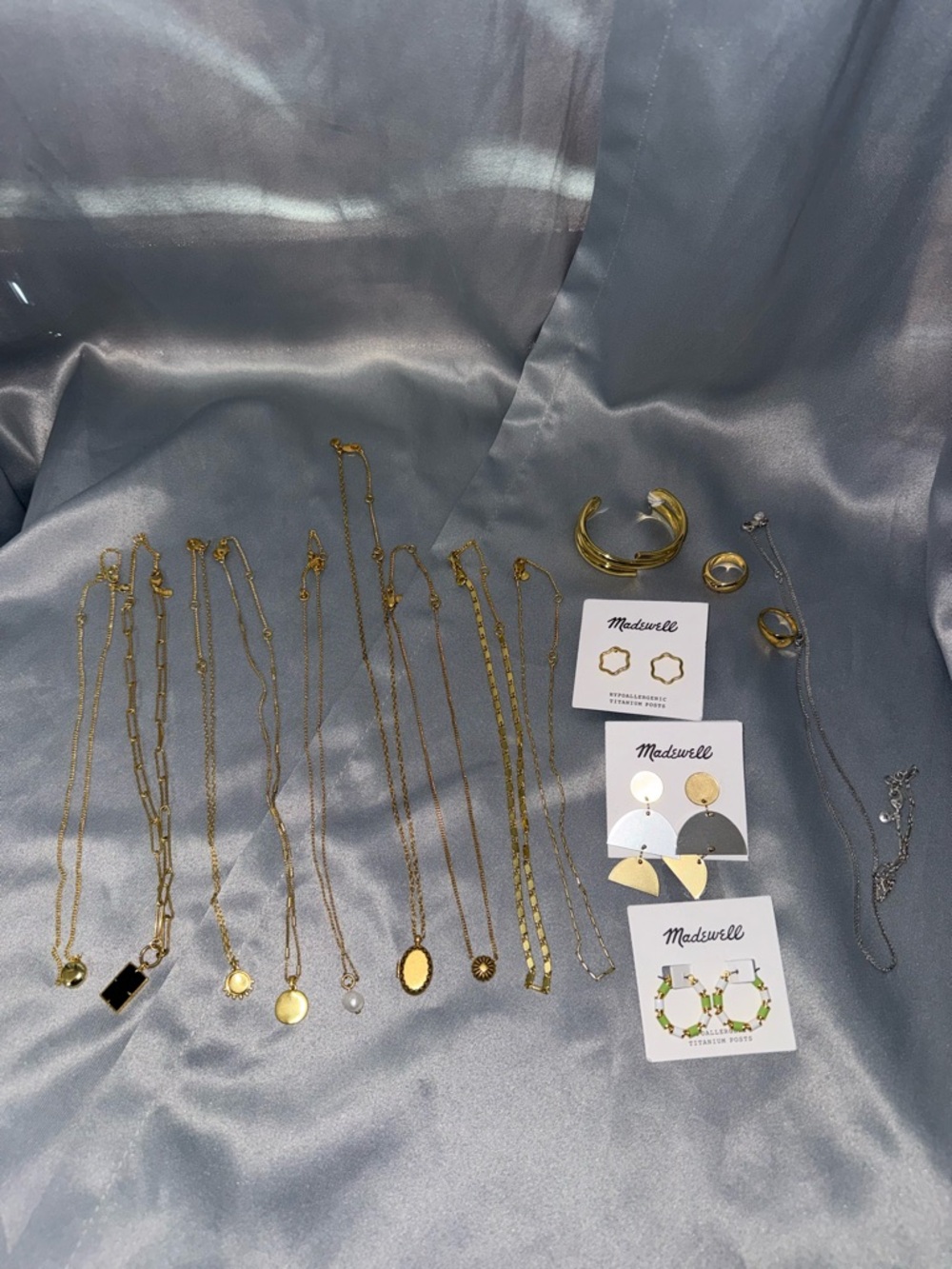 Madewell Gold-Tone Layered Pendant Necklace Set with Matching Earrings